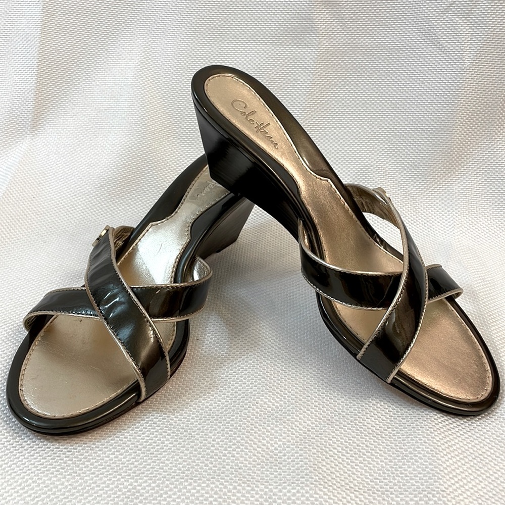 Cole Haan Olive Green Patent With Gold Medallions Wedge Sandals Size 8